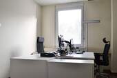 Büro 1 - 