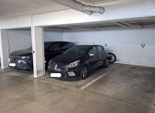 Tiefgaragenstellplatz - 