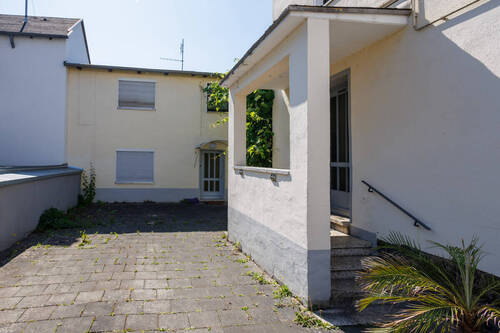 Zugang Vorderhaus & Hinterhaus - 1 Zimmer Mehrfamilienhaus, Wohnhaus zum Kaufen in Plaidt