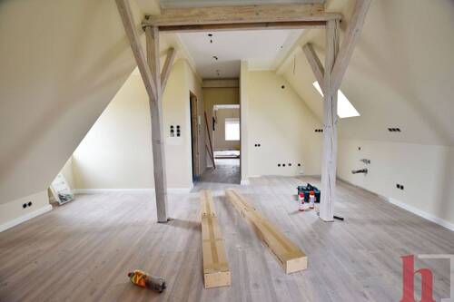 Renovierte Dachgeschosswohnung - 