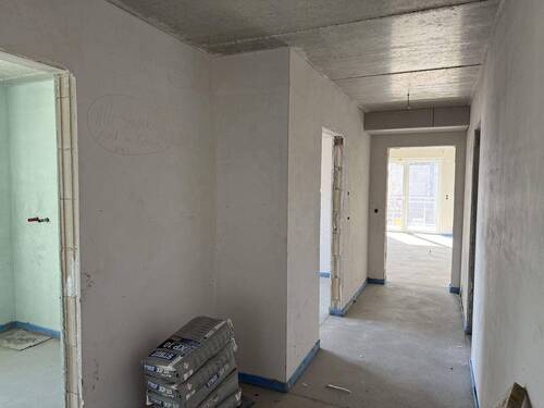 Beispiel Flur Haus 1 (Aktueller Bautenstand: 12.04.25) - 