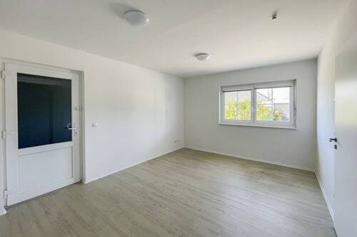 Büro mit Garagenzugang - 