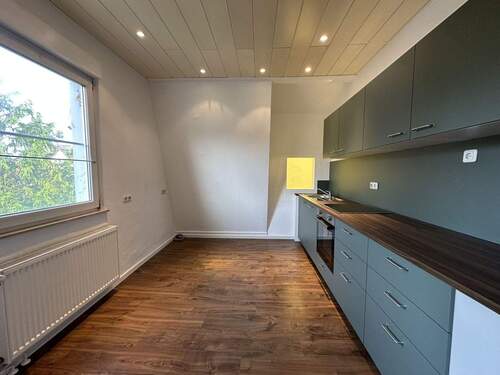 Küche - Gemütliche 2 -Zimmer mit Wanne und EBK *Ihr neues Zuhause*