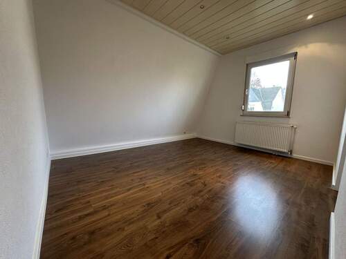 Wohnzimmer - Etagenwohnung mit 48,00 m&sup2; in Bischofsheim zur Miete