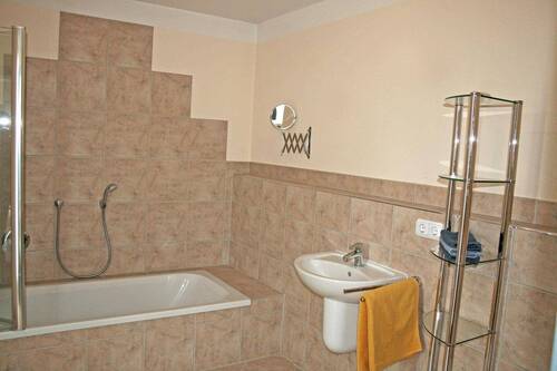 Detail Bad mit Badewanne - 