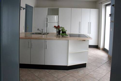 Einbauküche mit Arbeitsblock - 