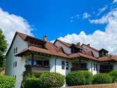 Hausansicht - 3 Zimmer Etagenwohnung zum Kaufen in Daisendorf