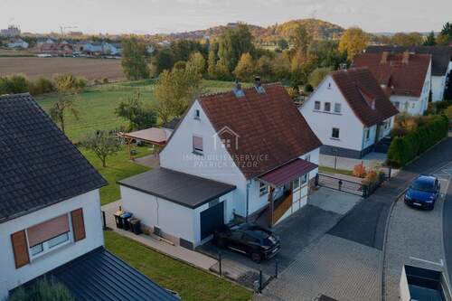 Ansicht straßenseitig Haus - Gestalten statt suchen - großzügiges Einfamilienhaus in Fulda mit Terrasse und Garage