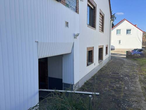 Seitenzugang - Einfamilienhaus mit 140,00 m² in Bolanden zum Kaufen