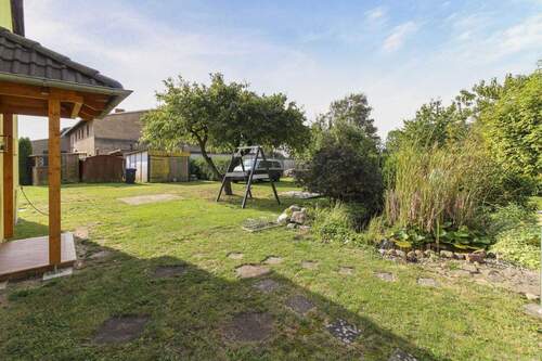 Innenhof und Gartenteich - 