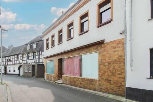 Außenansicht - 9 Zimmer Mehrfamilienhaus, Wohnhaus zum Kaufen in Leutesdorf