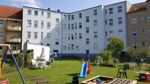 Gartenanlage - 4 Zimmer Etagenwohnung zur Miete in Greifswald
