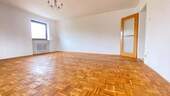 Wohnzimmer - Etagenwohnung mit 79,70 m² in Freilassing zum Kaufen