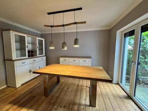 Möbliertes Esszimmer - 