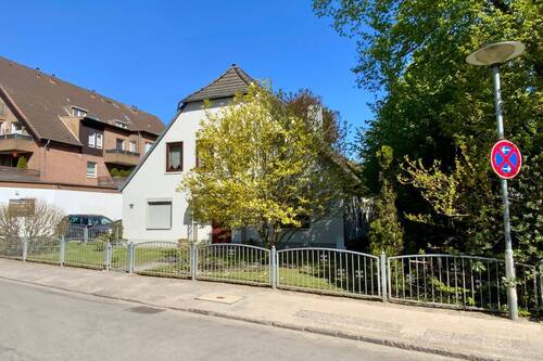 Straßenansicht - Grundstück zum Kaufen in Lübeck