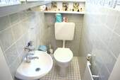 Tageslicht-Gästetoilette - 