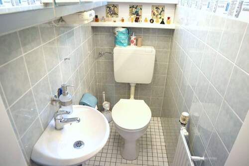 Tageslicht-Gästetoilette - 