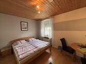 Schlafzimmer - 1 Zimmer Mehrfamilienhaus, Wohnhaus in Enkirch