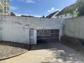 Tiefgaragenzufahrt - 