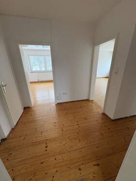 Flur - 3 Zimmer Etagenwohnung zum Kaufen in Amberg