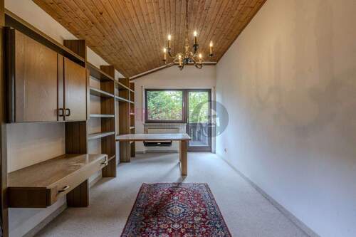 Arbeitszimmer mit Balkonzugang - 
