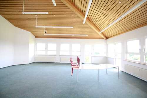 Viel Platz - Büro in Salem