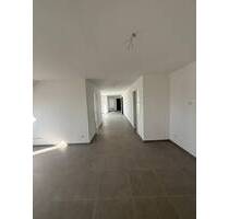 schöne 4 Zimmer Dachgeschosswohnung mit Balkon zu verkaufen - Neuberg Ravolzhausen