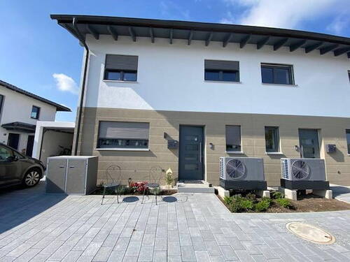 Moderne DHH, A+, KfW 40 - Moderne DHH mit Energieeffizienz A+ in SR-Ittling