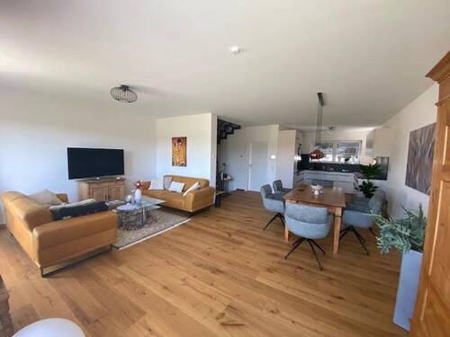 Offener Wohn-Essbereich - Doppelhaushälfte mit 125,00 m&sup2; in Straubing zum Kaufen