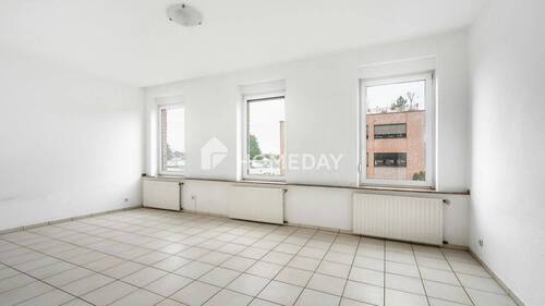 Wohnzimmer 1 - 1 Zimmer Etagenwohnung zum Kaufen in Mönchengladbach