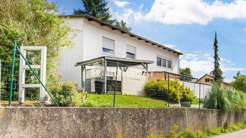 Außenansicht 3 - Familienidyll mit sechs Zimmern, moderner Küche und überdachter Terrasse