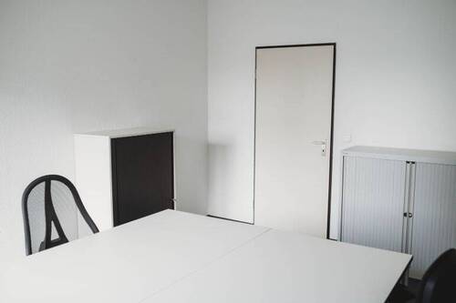 Abschließbarer Büroraum 2 - 