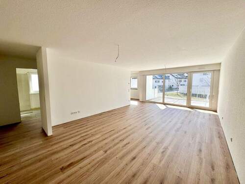 Wohnzimmer - 3 Zimmer Etagenwohnung in Kaiserslautern