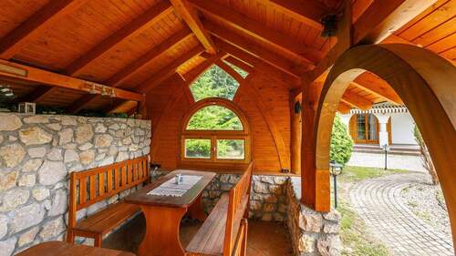 Überdachter Sitzplatz - 