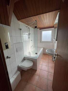 Badezimmer - Etagenwohnung mit 46,00 m² in Ratingen zum Kaufen