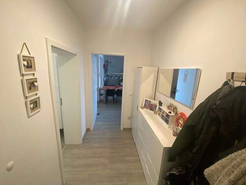 Flur / Eingangsbereich - 2 Zimmer Etagenwohnung zur Miete in Nürnberg