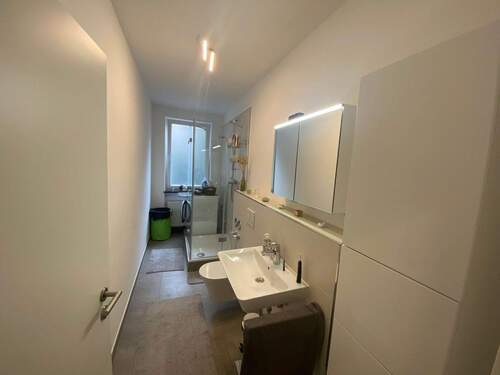 Badezimmer - 2 Zimmer Etagenwohnung in Nürnberg