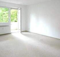 **Schöne helle geräumige 3-Zi-Whg mit großer Loggia** - Straubing