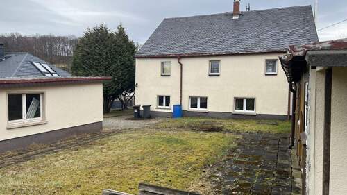 Hofseite - 6 Zimmer Einfamilienhaus zum Kaufen in Rabenau