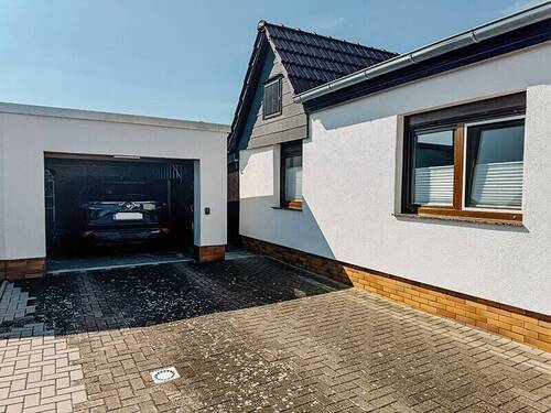 Garage - Einfamilienhaus mit 95,00 m&sup2; in Gotha zum Kaufen