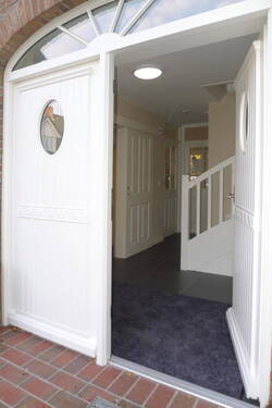 Herzlich willkommen! - Mehrfamilienhaus, Wohnhaus mit 132,00 m² in Wyk zum Kaufen