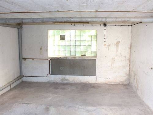 Garage 2 - 
