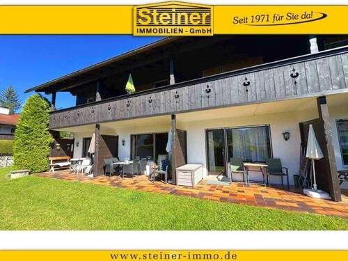 Blick auf die Anlage - 2-Zimmer-Ferien-Wohnung ca. 45 m², EG, Terrasse, EBK, voll möbliert, TG-Platz auf Wunsch