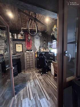 Büro/Gaming Wohn re - 