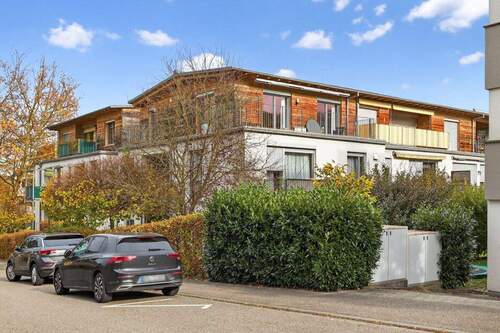 Außenansicht - Dachgeschosswohnung mit Charme in einem Mehrgenerationenhaus