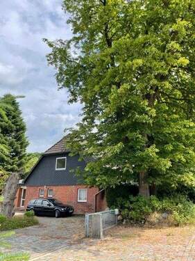 Frontansicht - 5 Zimmer Mehrfamilienhaus, Wohnhaus zum Kaufen in Nehms