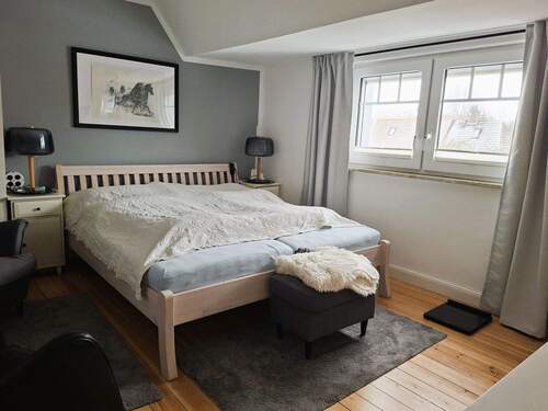 Schlafzimmer DG.jpg - 