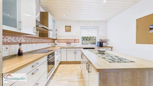 EG - Einbauküche - Einfamilienhaus mit 150,00 m&sup2; in Merzig zum Kaufen