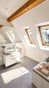 Badezimmer mit Tageslicht - 
