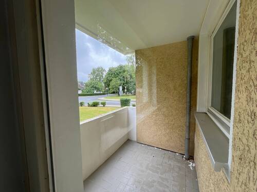 20240619_114010000_iOS - 2-Zimmer mit Balkon im EG (67133)